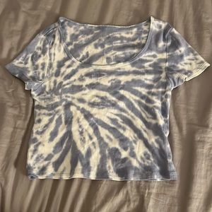 American Eagle blue tie dye tshirt